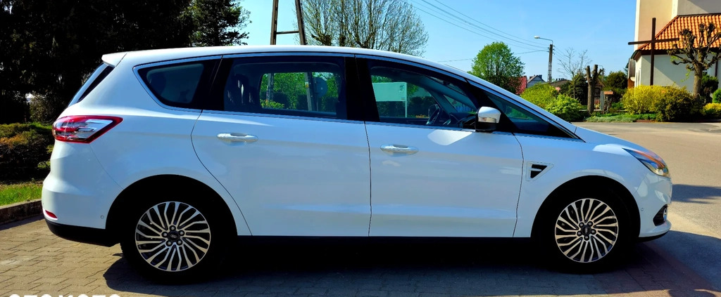 Ford S-Max cena 69999 przebieg: 196000, rok produkcji 2019 z Chojnice małe 596